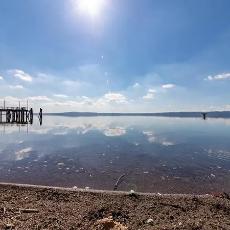 La Luna Sul Lago Villa *